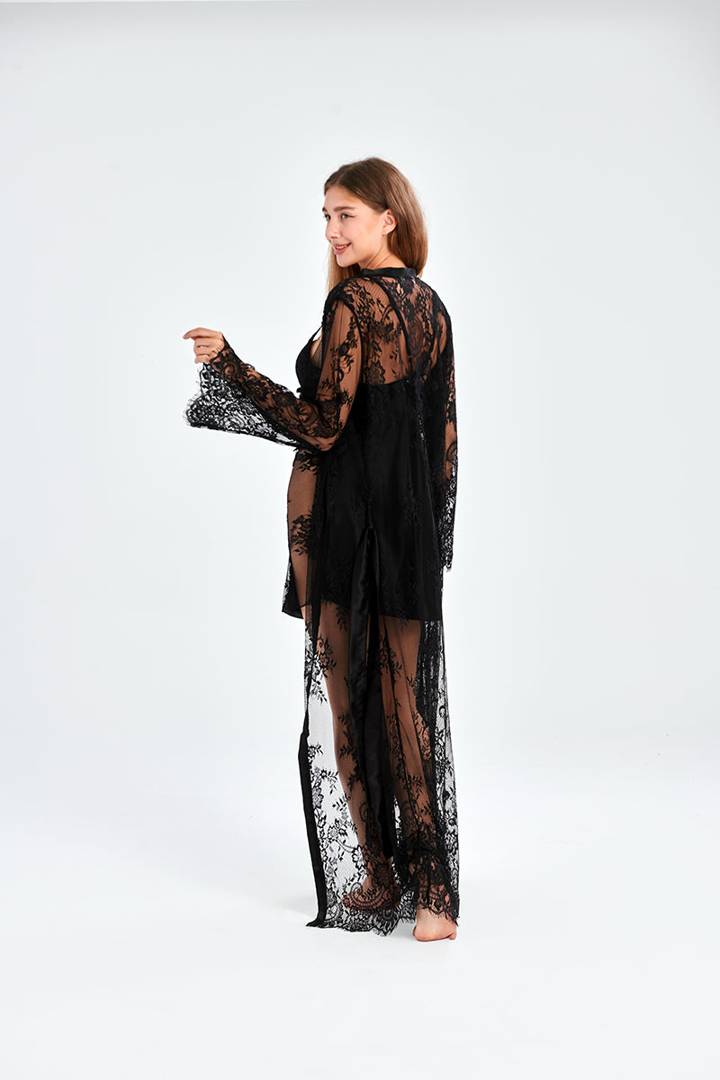NIGHT & ROBE